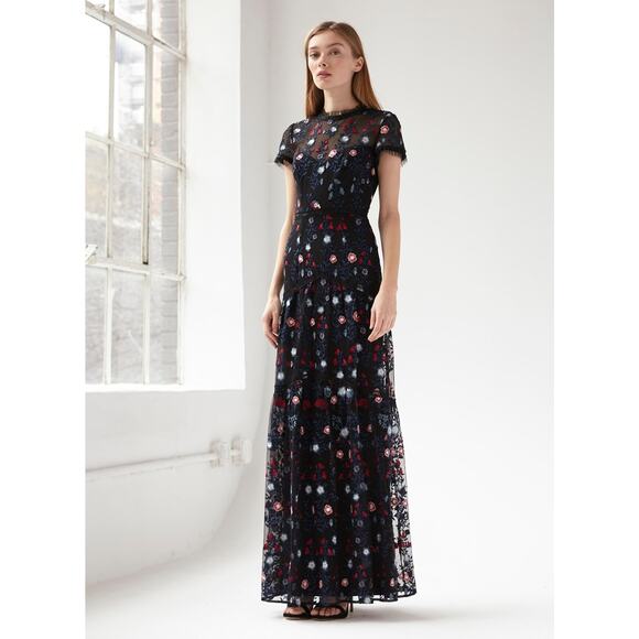 Monique Lhuillier Floral Embroidered Tiered Lace Column Maxi Gown Dress  Size 4